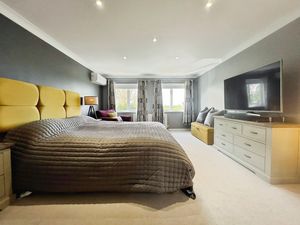 Photo 10- click for photo gallery